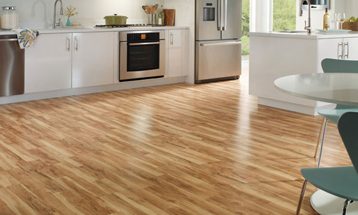 چه کفپوشی مناسب آشپزخانه است؟ آیا برای آشپزخانه میتوان از کفپوش لمینیت استفاده کرد؟