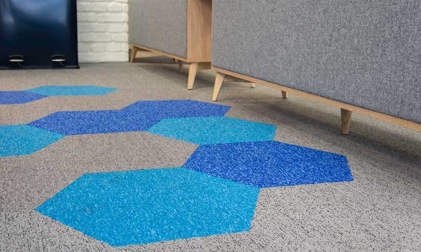 تفاوت موکت تایل و موکت رول